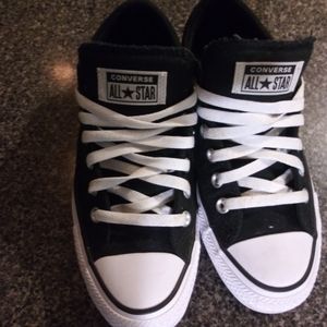 Converse women's shoes size 8 black and white